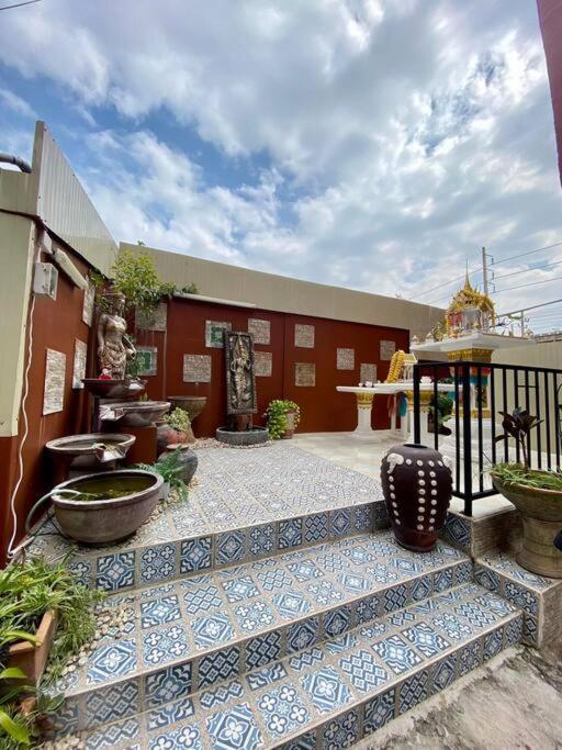 Ratanawong Place 807 Bangkok Dış mekan fotoğraf