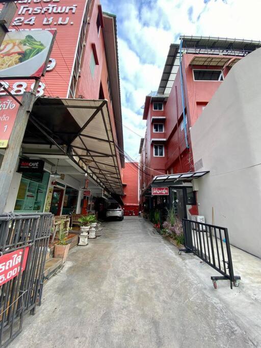 Ratanawong Place 807 Bangkok Dış mekan fotoğraf